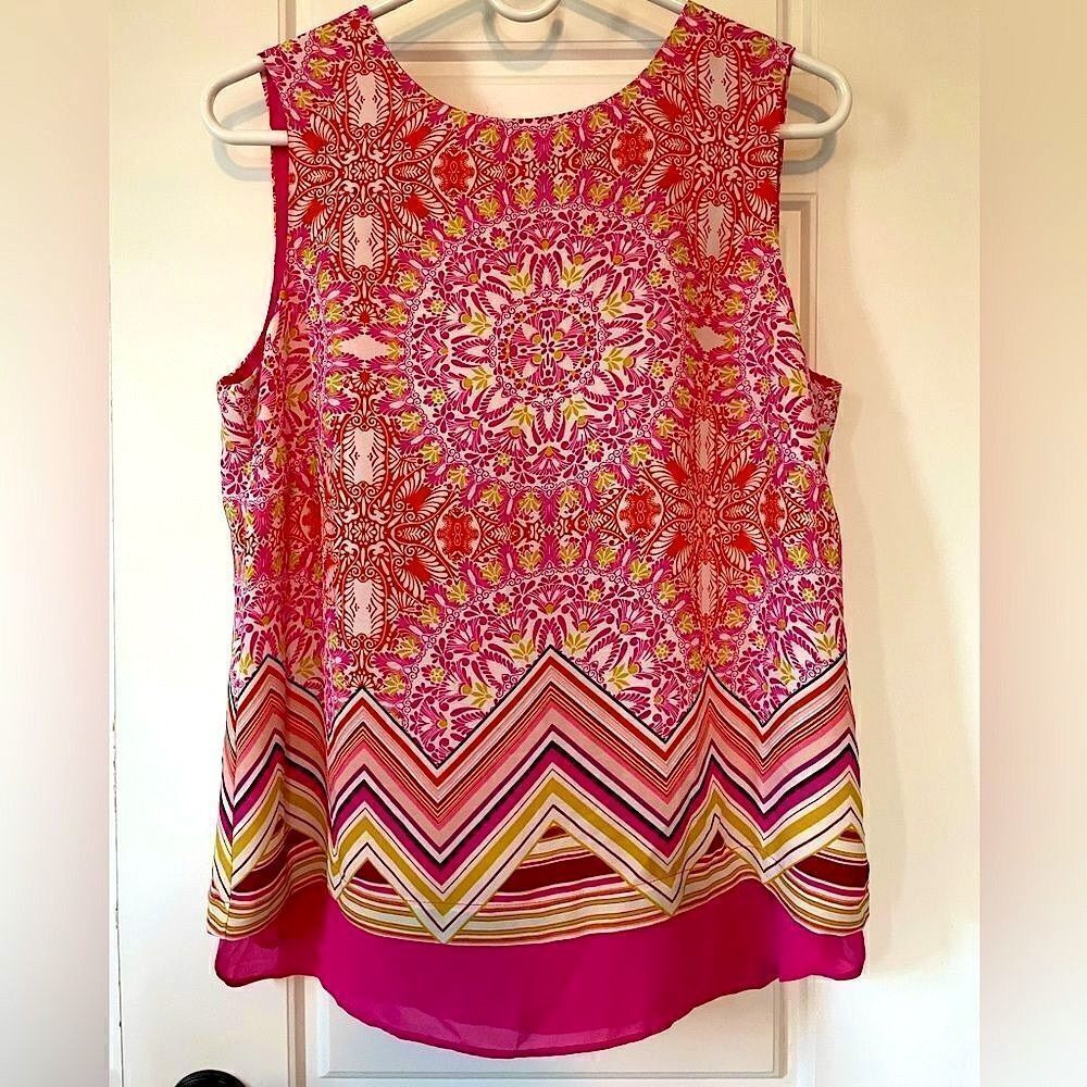 Lex & Madison Paisley Pattern Floral Pink Top